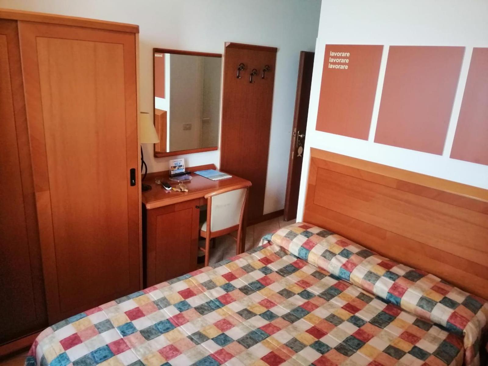 פורטו רקנאטי Hotel Brigantino Non Dista מראה חיצוני תמונה